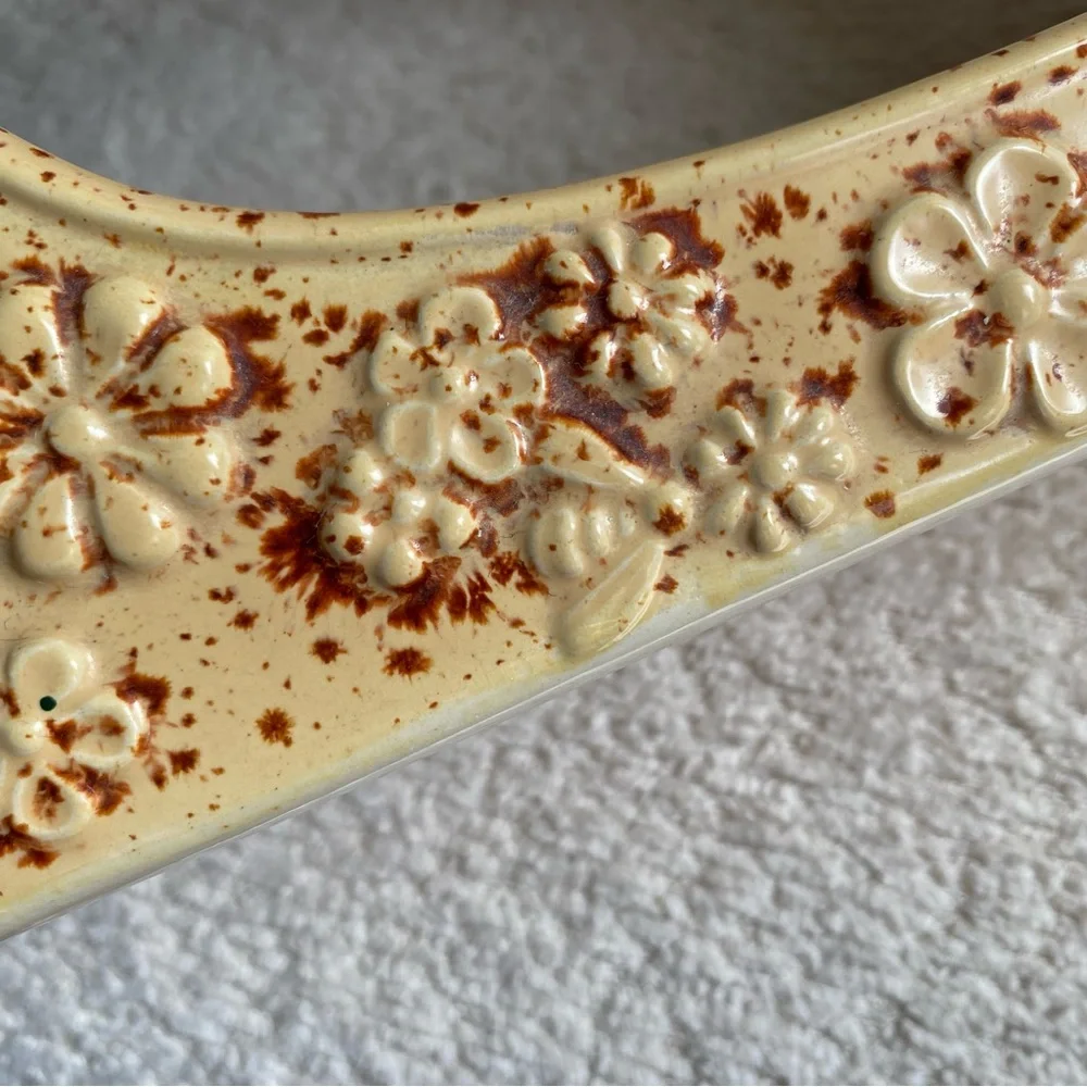 Vintage Mid Century Ceramic Tissue Box Cover Daisy Flower Design Flower Power